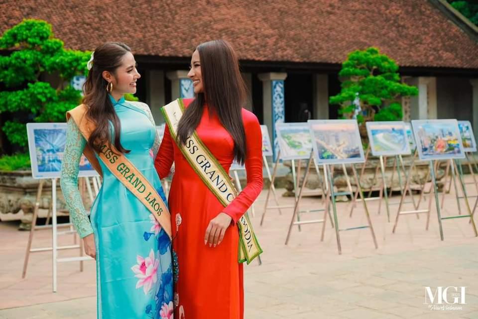 Miss Grand International 2023 duyên dáng bên triển lãm ảnh