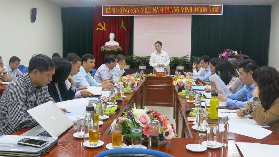 Đoàn giám sát của Ban Đô thị, HĐND TP Hà Nội làm việc với Tổng Công ty Vận tải Hà Nội về tình hình thực hiện pháp luật về bảo vệ môi trường không khí trên địa bàn TP tháng 3/2023 trong đó có kết quả thực hiện phát triển vận tải hành khách công cộng