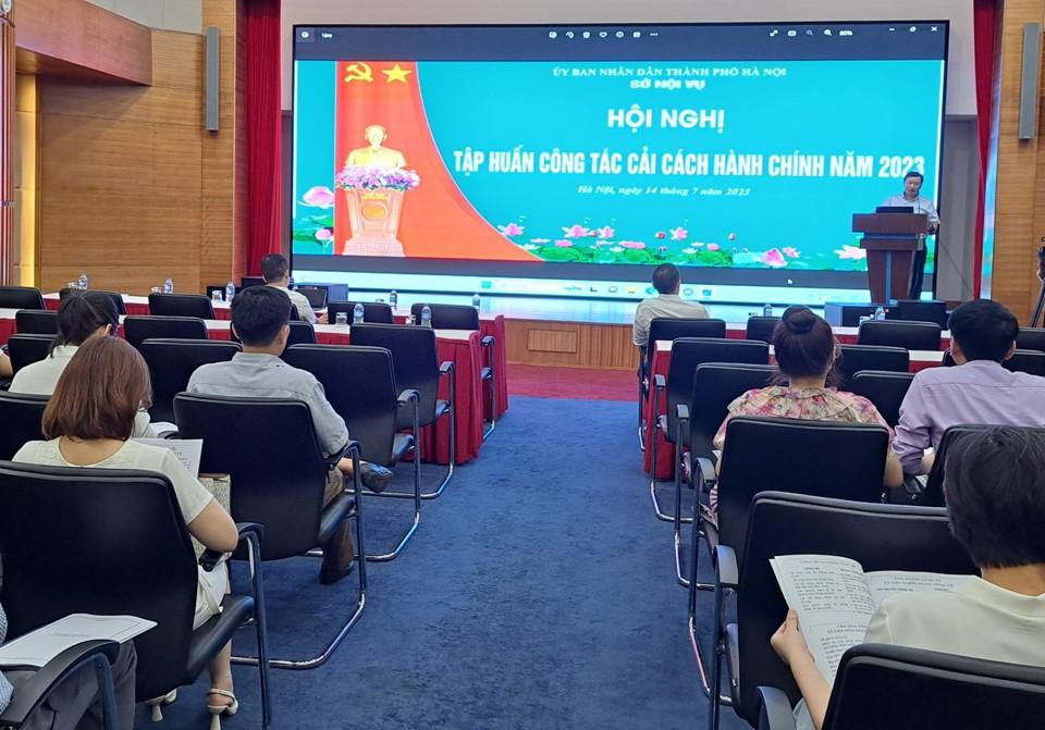 Quang cảnh Hội nghị tập huấn công tác cải cách hành chính năm 2023 do Sở Nội vụ Hà Nội tổ chức