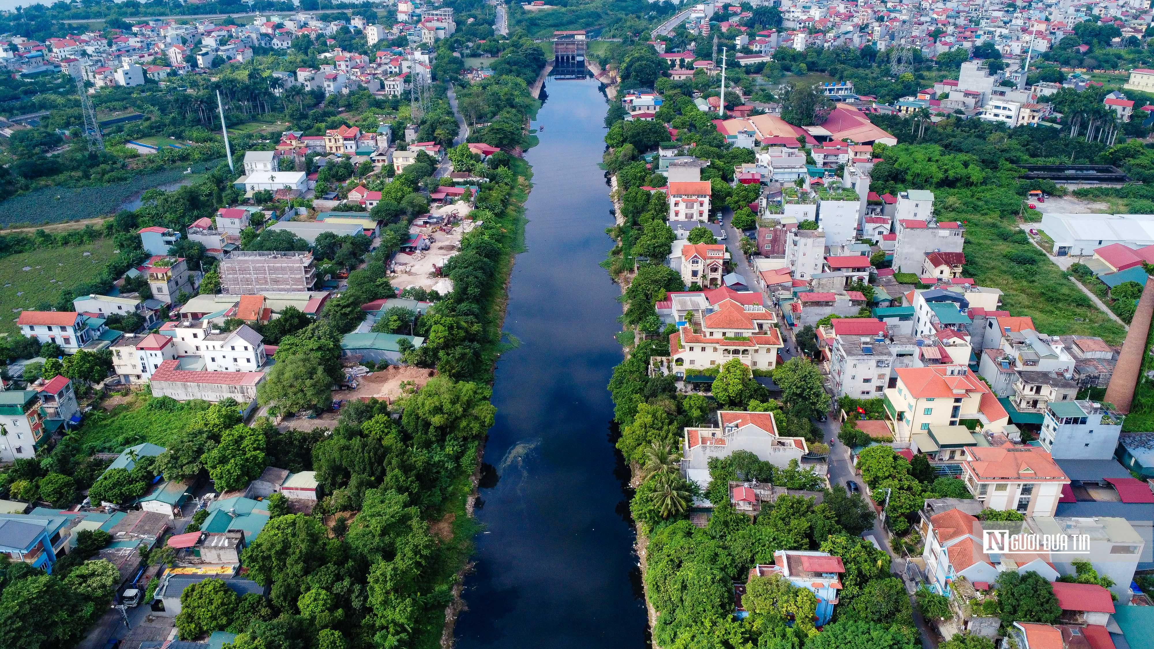 Dân sinh - Nước sông Nhuệ ô nhiễm trầm trọng, chảy ngược ra sông Hồng (Hình 3).