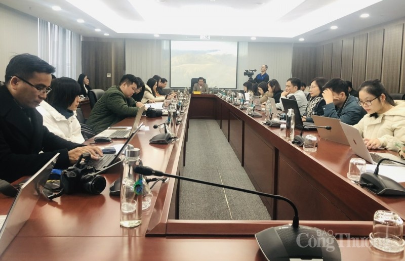 Tuyên dương 143 học sinh, sinh viên, thanh niên dân tộc thiểu số xuất sắc, tiêu biểu năm 2023 Tuyên dương 143 học sinh, sinh viên, thanh niên dân tộc thiểu số xuất sắc, tiêu biểu năm 2023