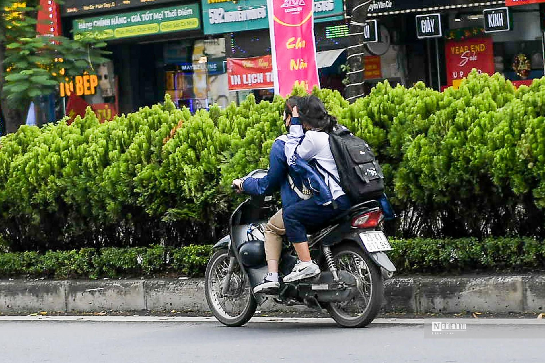 An ninh - Hình sự - Xử lý nhiều học sinh vi phạm giao thông trong buổi học đầu năm 2024 (Hình 8).