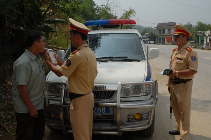 Cao Bằng: Xử lý 129 trường hợp vi phạm về nồng độ cồn trong dịp nghỉ Tết Cao Bằng: Xử lý 129 trường hợp vi phạm về nồng độ cồn trong dịp nghỉ Tết
