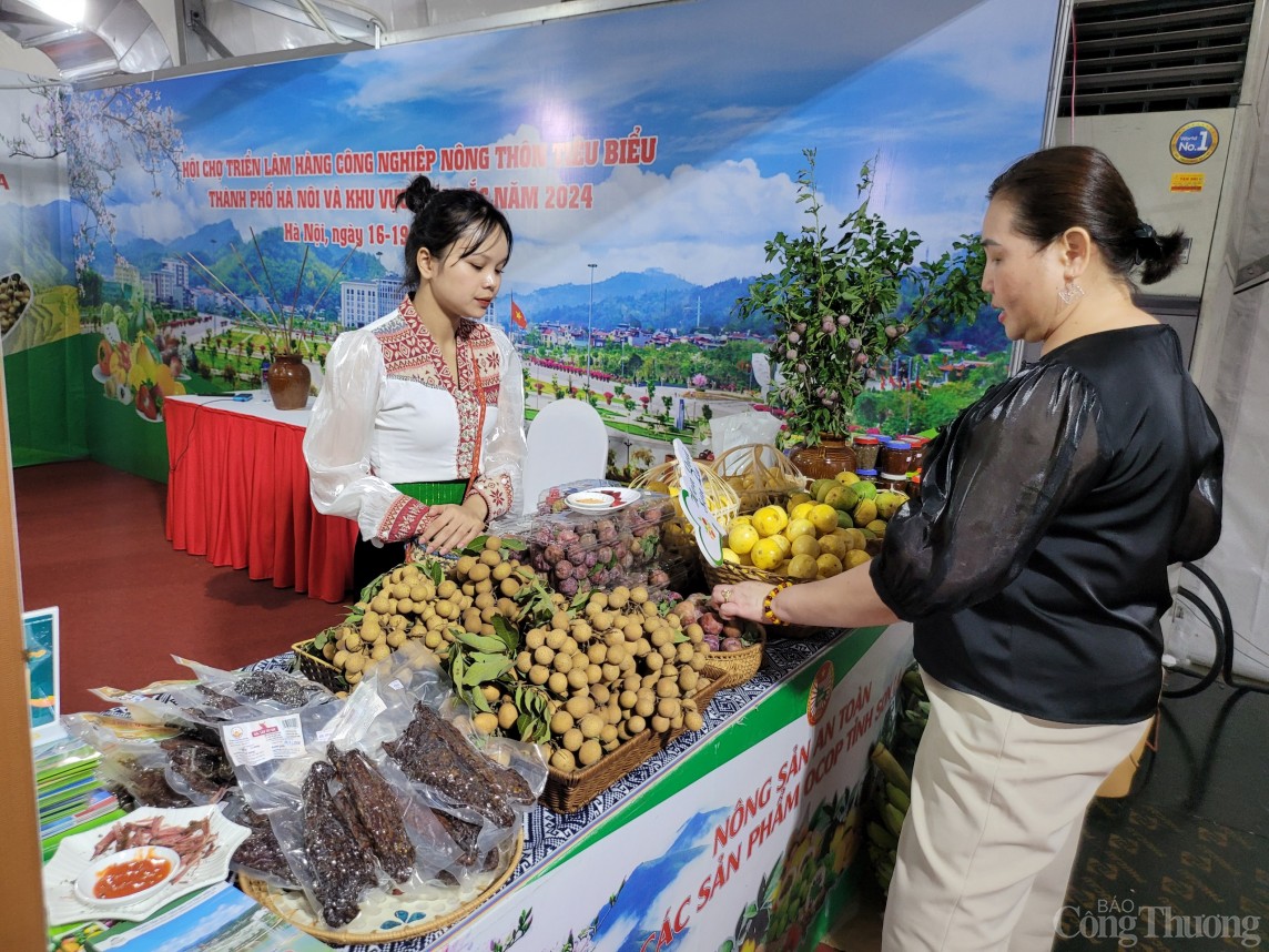 Hội chợ triển lãm hàng công nghiệp nông thôn: Cơ hội để các địa phương quảng bá sản phẩm truyền thống