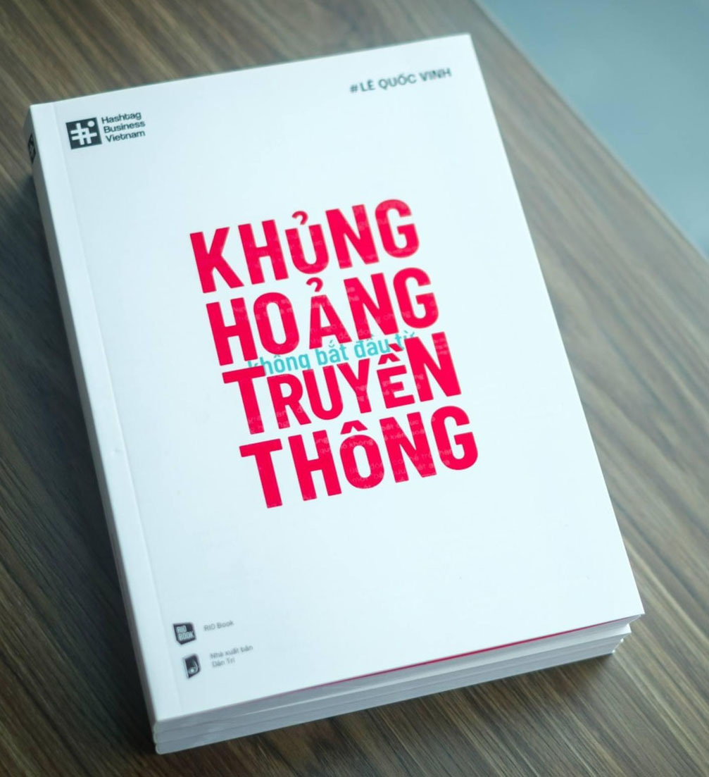 Cuốn sách Khủng hoảng không bắt đầu từ truyền thông. Ảnh: Nhà xuất bản