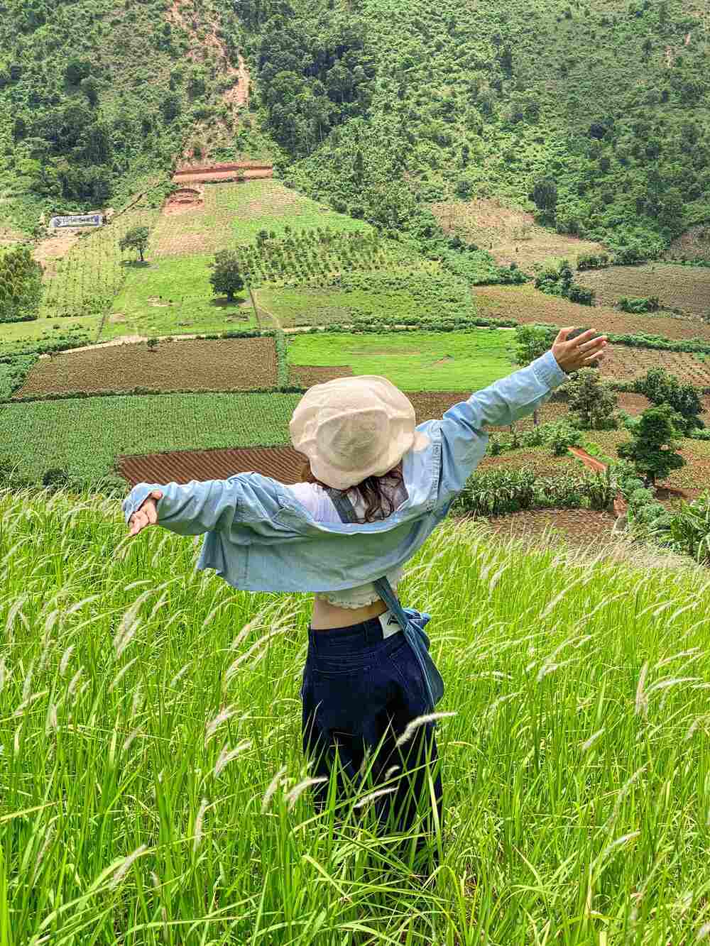 Chị Phạm Hà Anh (22 tuổi, sinh sống tại Hà Nội) đã có chuyến đi 2 ngày 1 đêm đáng nhớ tại Pleiku với chi phí rẻ đến bất ngờ, chỉ khoảng 500.000 đồng/người.