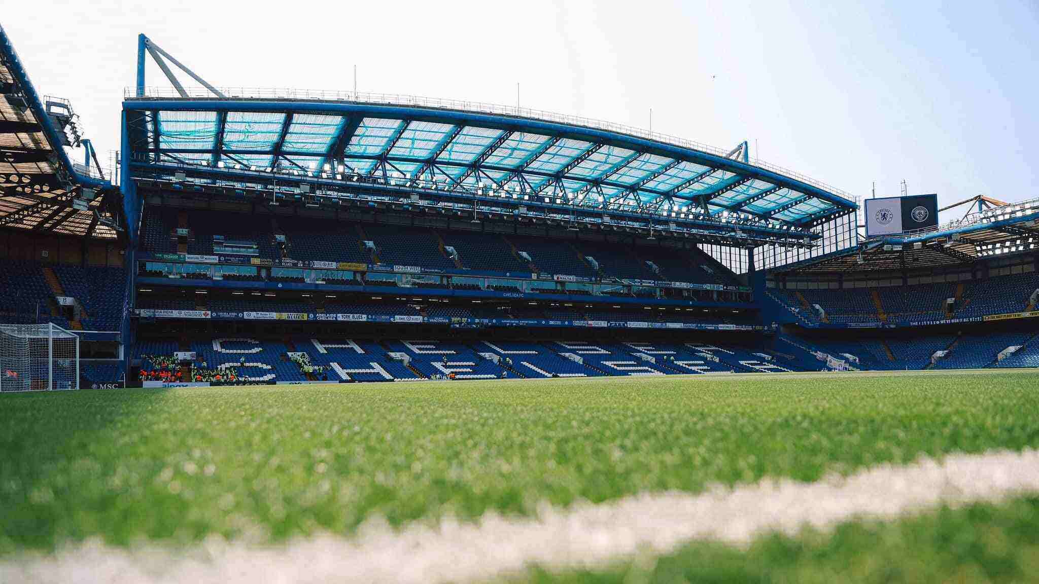 Sự hỗn loạn vẫn đang bao trùm lấy Stamford Bridge.  Ảnh: CFC