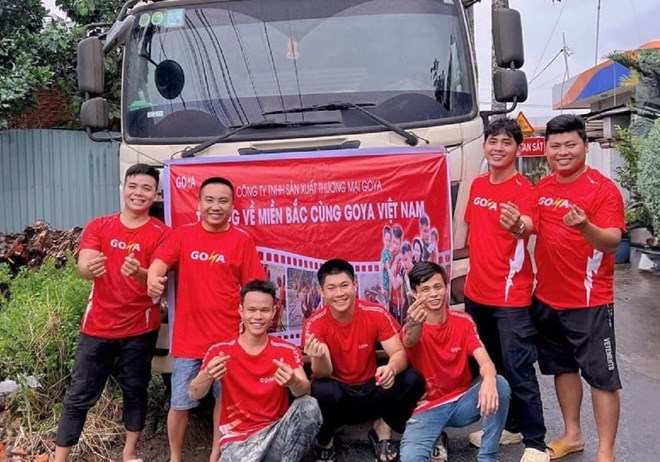 Tặng 12.000 đôi giày dép đến đồng bào chịu ảnh hưởng bão lũ