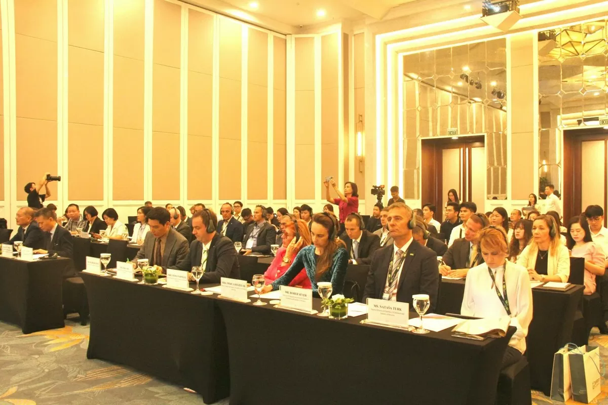 Slovenia sẽ là cửa ngõ cho doanh nghiệp Việt Nam vào thị trường EU Slovenia sẽ là cửa ngõ cho doanh nghiệp Việt Nam vào thị trường EU