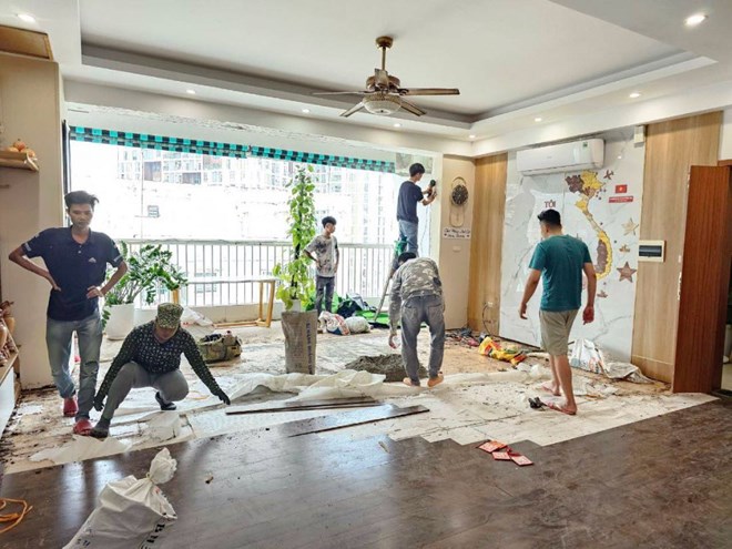 Mất hàng trăm triệu đồng để sửa nhà chung cư sau bão Yagi