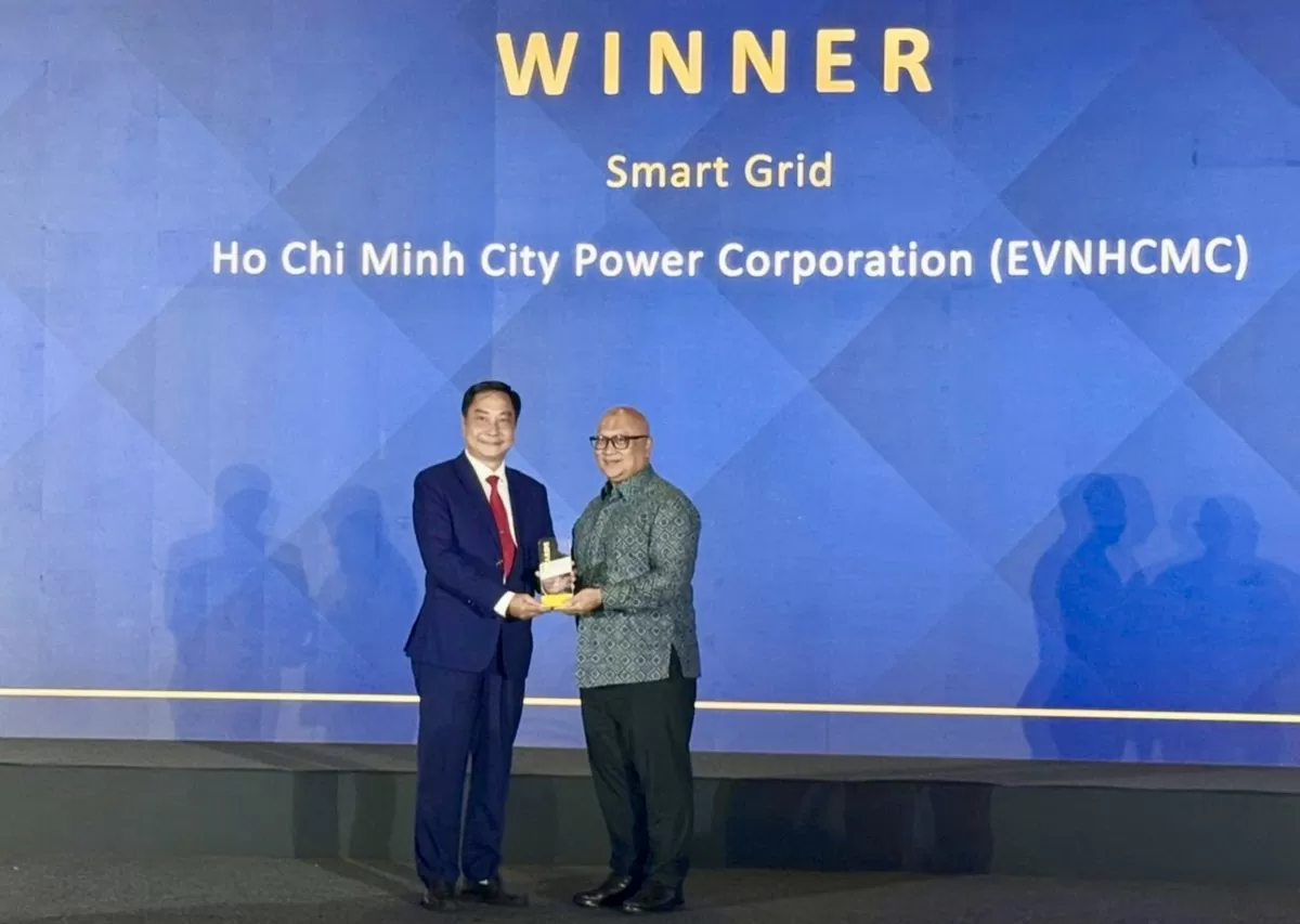 EVNHCMC liên tiếp đoạt 2 giải thưởng quốc tế cho “Lưới điện thông minh - Smart Grid” EVNHCMC liên tiếp đoạt 2 giải thưởng quốc tế cho “Lưới điện thông minh - Smart Grid”
