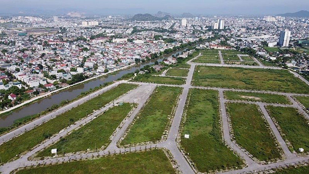 Doanh nghiệp nào trúng đấu giá 205 lô “đất vàng” ở thành phố Thanh Hóa với giá hơn 354 tỷ đồng? Doanh nghiệp nào trúng đấu giá 205 lô “đất vàng” ở thành phố Thanh Hóa với giá hơn 354 tỷ đồng?