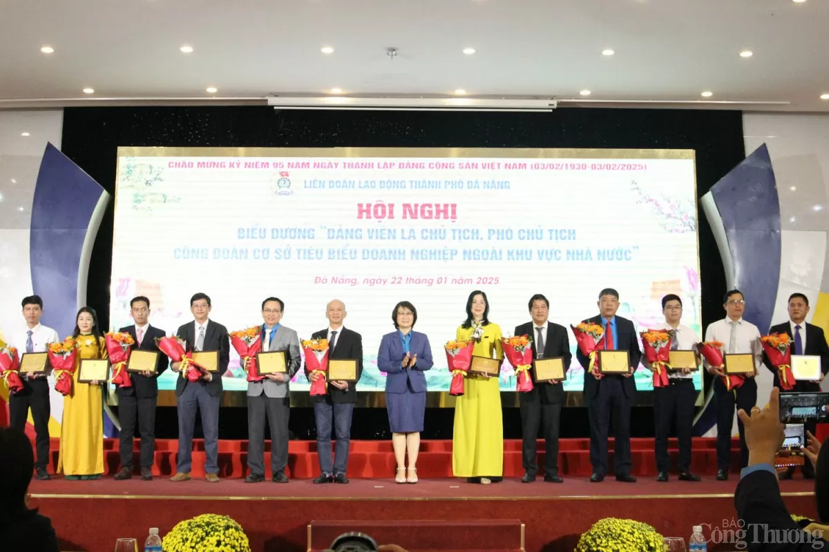 TP. Đà Nẵng tôn vinh 35 lãnh đạo công đoàn cơ sở tại doanh nghiệp khu vực ngoài nhà nước TP. Đà Nẵng tôn vinh 35 lãnh đạo công đoàn cơ sở tại doanh nghiệp khu vực ngoài nhà nước