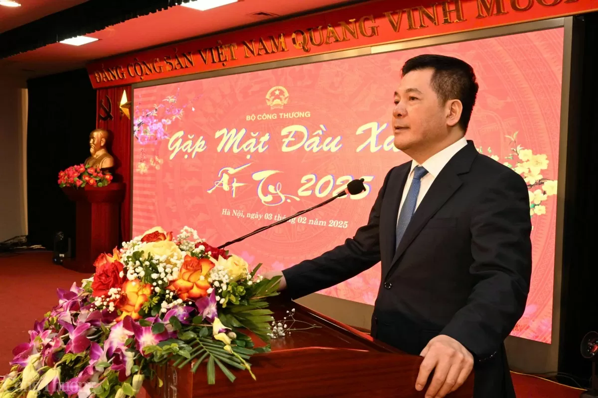 Bộ Công Thương tổ chức gặp mặt nhân dịp đầu xuân Ất Bộ Công Thương tổ chức gặp mặt nhân dịp đầu xuân Ất