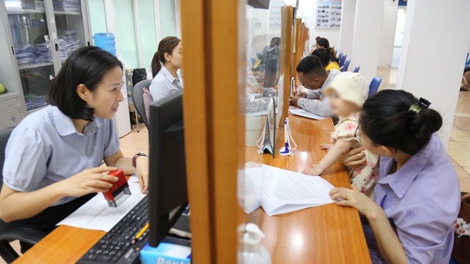 Xác định tiền lương để tính chế độ cho cán bộ khi tinh gọn bộ máy