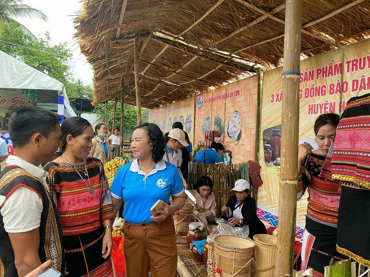 Bình Định bắc nhịp cầu tiêu thụ nông sản vùng cao