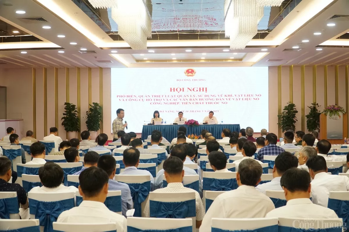 Các đại biểu phát biểu tại Hội nghị Các đại biểu phát biểu tại Hội nghị