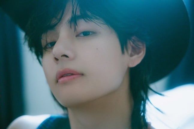 Hàng loạt fan hâm mộ trên thế giới chuẩn bị chào đón V BTS xuất ngũ