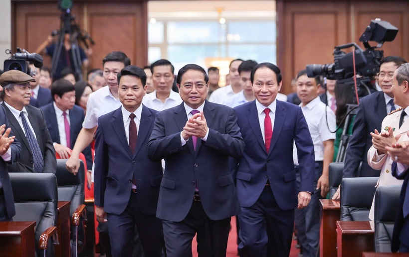 Thủ tướng Phạm Minh Chính tại lễ công bố Nghị quyết, Quyết định của Trung ương và địa phương về sáp nhập đơn vị hành chính cấp tỉnh, cấp xã, kết thúc hoạt động đơn vị hành chính cấp huyện tại TP. Hải Phòng