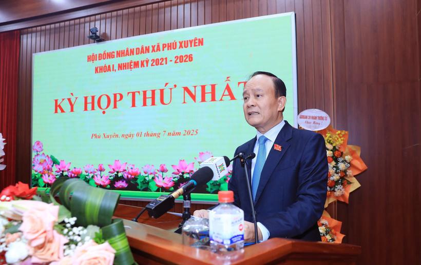 Chủ tịch HĐND TP. Hà Nội Nguyễn Ngọc Tuấn phát biểu chỉ đạo tại kỳ họp. Ảnh: LN