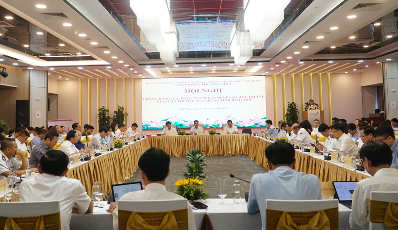 Ban Chỉ đạo 389 quốc gia thảo luận về các giải pháp đồng bộ góp phần nâng cao hiệu lực, hiệu quả công tác quản lý nhà nước, bảo vệ quyền, lợi ích của người dân, doanh nghiệp. Ảnh: Vũ Lê