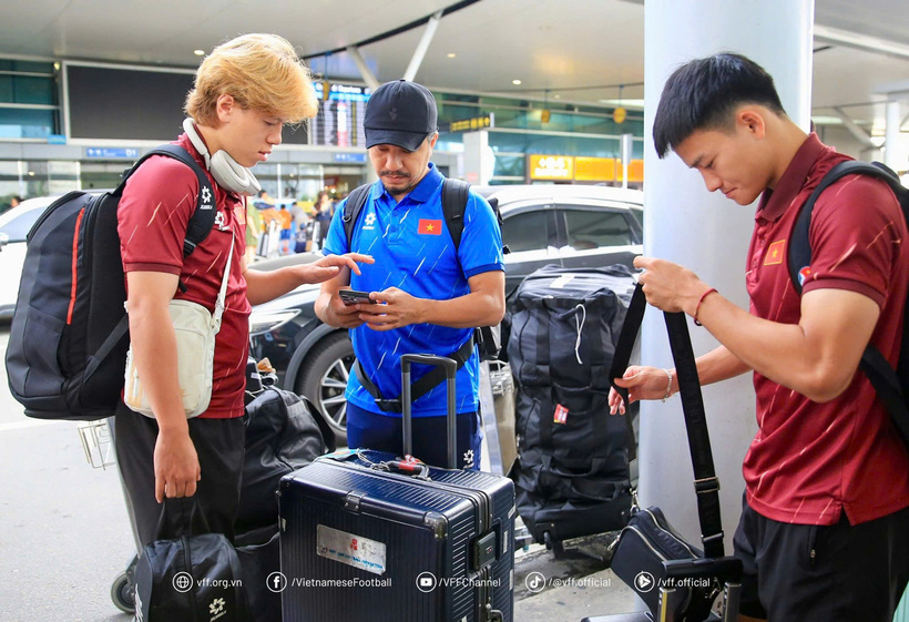 Thành viên đội tuyển U23 Việt Nam có mặt tại sân bay Tân Sơn Nhất. Ảnh: VFF