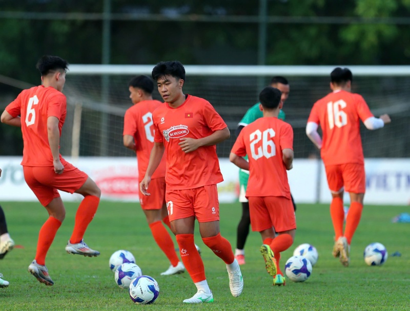 Pham Lý Đức là thủ lĩnh hàng phòng ngự của U23 Việt Nam tại giải U23 Đông Nam Á. Ảnh: VFF