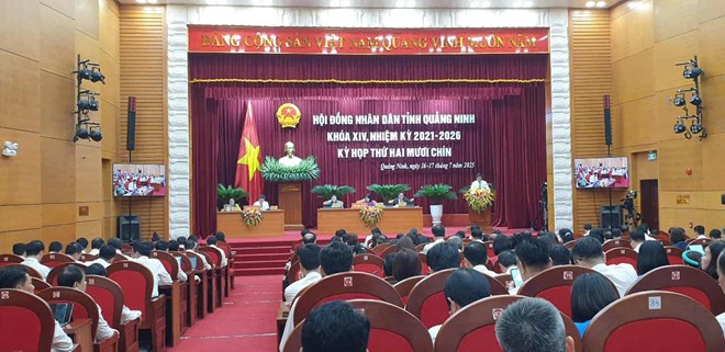 Công chức Quảng Ninh đi học sau đại học về IT được hỗ trợ 200-400 triệu đồng