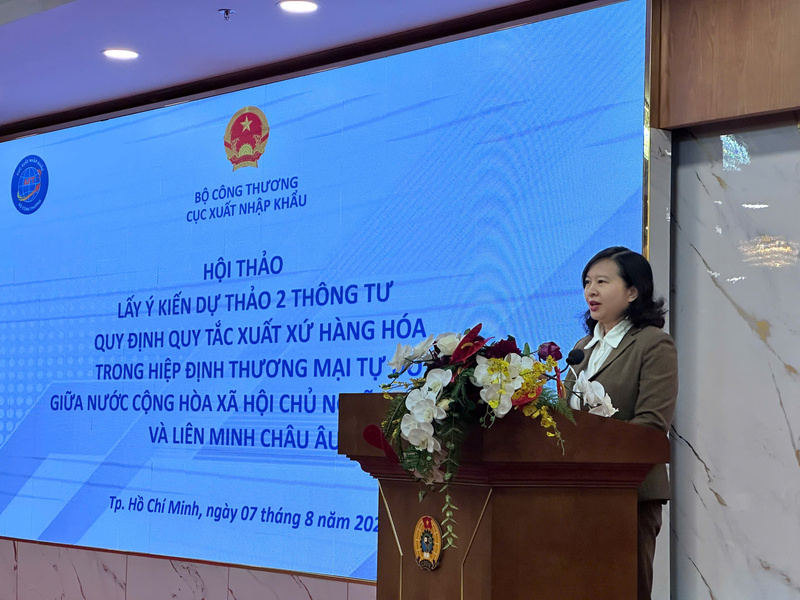 Bà Trịnh Thị Thu Hiền - Phó Cục trưởng Cục Xuất nhập khẩu