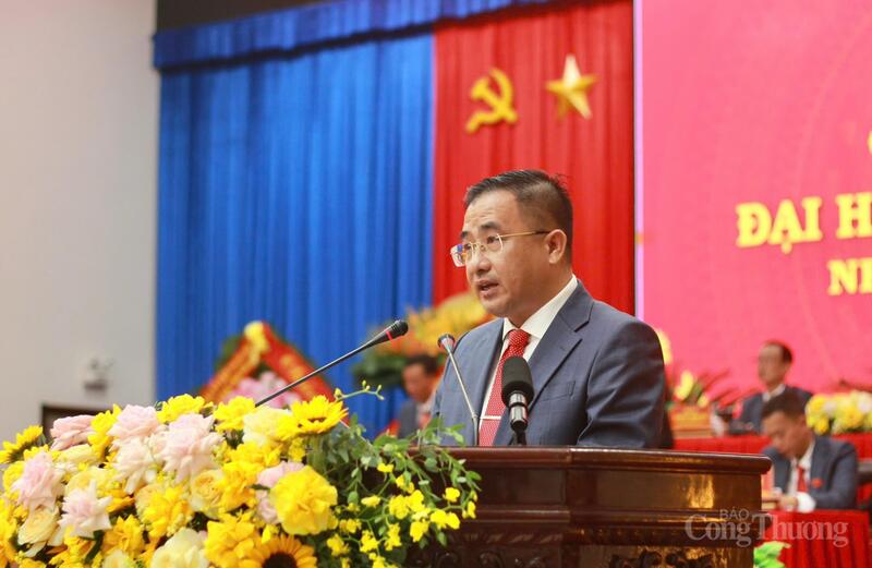 Chủ tịch UBND phường Pleiku Phạm Toàn Thắng phát biểu tại đại hội