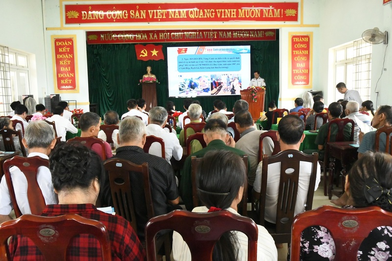 Quang cảnh hội nghị tuyên truyền phòng chống IUU tại xã Cửa Tùng