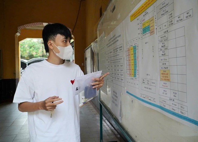 Các trường điều chỉnh thời gian công bố điểm chuẩn năm 2025