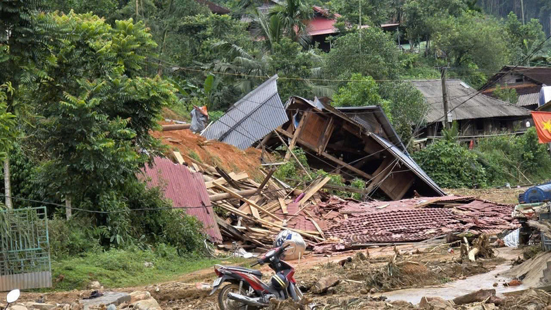 Trận lũ quá bất ngờ, người dân bản Chiềng chỉ kịp hô hoán nhau tháo chạy