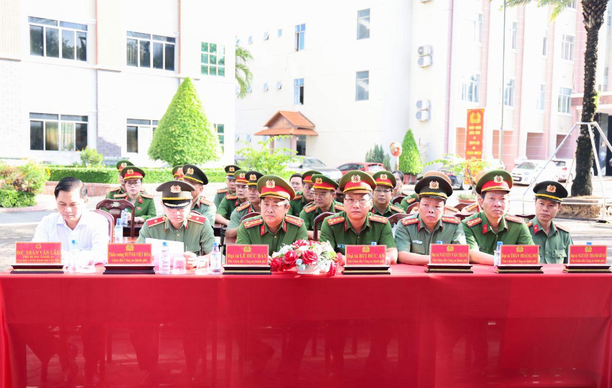 Đại biểu tham dự Lễ ra mắt. Ảnh: Tạ Quang