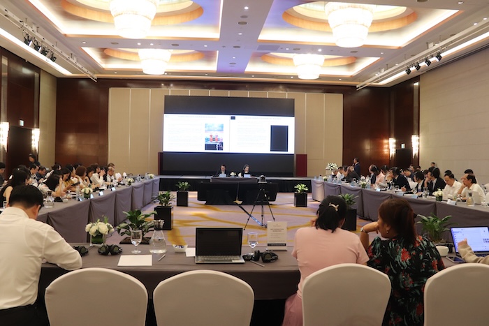 Hội thảo “Hoạt động bảo vệ tầng ô-dôn hướng tới chuyển đổi xanh: Thúc đẩy hợp tác liên chính phủ, hợp tác công tư”. Ảnh: Mỹ Linh