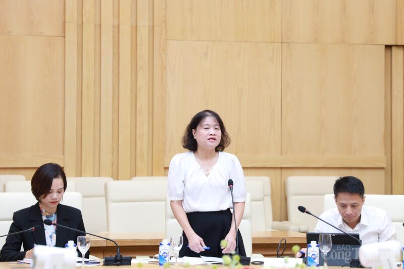 TS Đặng Hồng Ánh, Chủ nhiệm Bộ môn công nghệ chế biến Nông sản và Đồ uống (Viện Công nghiệp thực phẩm) trình bày về những điểm mới của quy chuẩn.