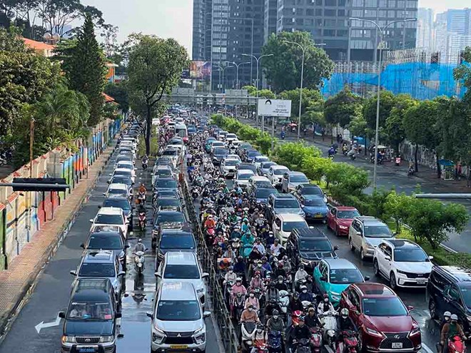 2 khu vực ở TPHCM đề xuất lập vùng phát thải thấp hạn chế xe xăng, dầu từ năm 2026