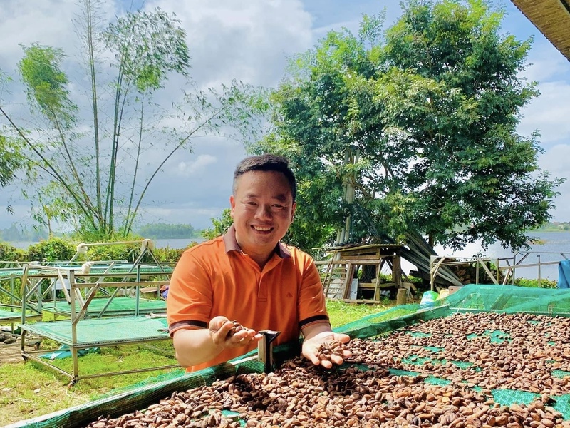 Ông Hoàng Danh Hữu, Giám đốc Công ty TNHH Thương mại Dịch vụ Nông trại EDE (Miss Ede) cho biết doanh nghiệp phải chịu áp lực lớn khi giá ca cao tăng mạnh.
