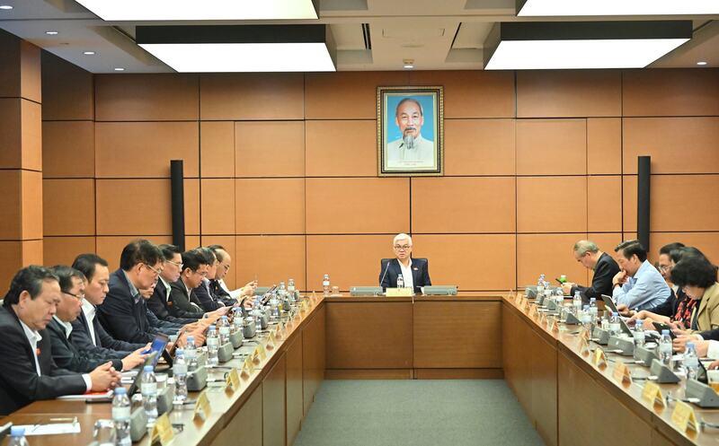 Toàn cảnh phiên họp tại Tổ 2- đoàn TP Hồ Chí Minh. Ảnh: Thu Hường