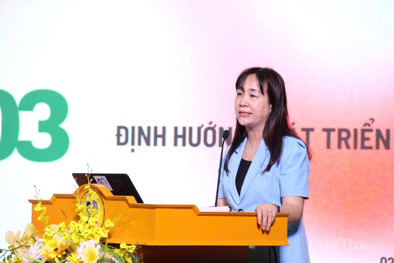 TS. Vũ Thị Bích Hậu, Phó Giám đốc Sở Nông nghiệp và Môi trường TP. Đà Nẵng đề xuất cần triển khai chương trình xúc tiến thương mại dược liệu quốc gia, kết nối doanh nghiệp Đà Nẵng với chuỗi phân phối trong và ngoài nước