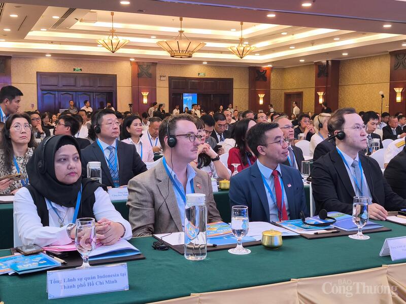 Các đại biểu tham dự hội nghị. Ảnh: Thừa Ngọc