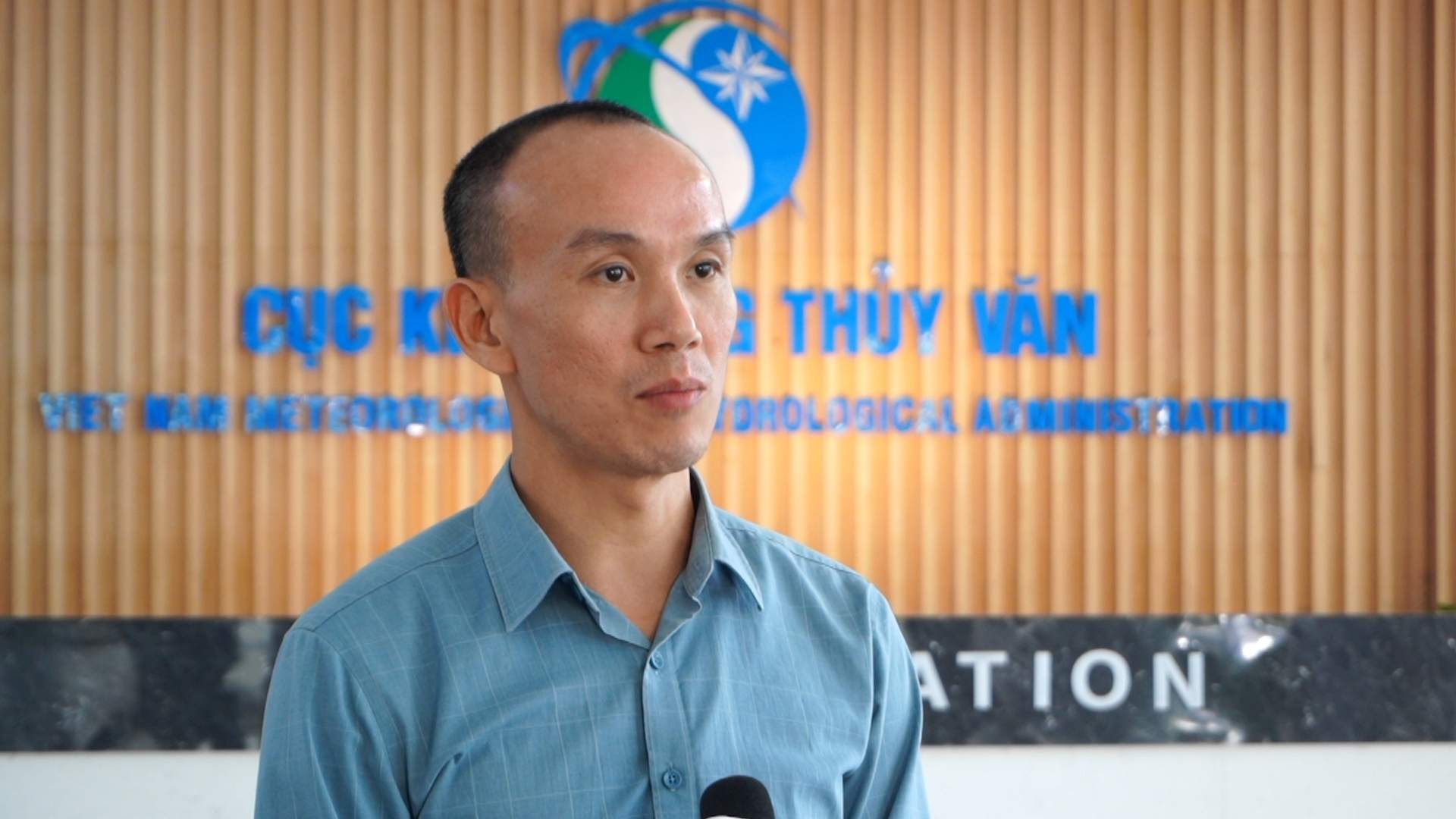 Ông Hoàng Phúc Lâm nhận định tình hình lũ hiện nay và dự báo trong những ngày tới. Ảnh: Trang Anh