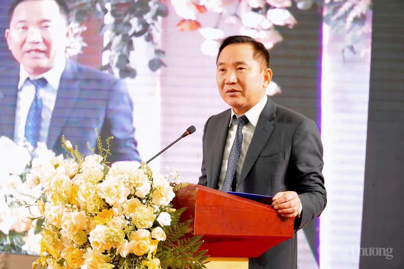 Giám đốc Sở Công Thương tỉnh Phú Thọ Trần Quang Tuấn phát biểu khai mạc.