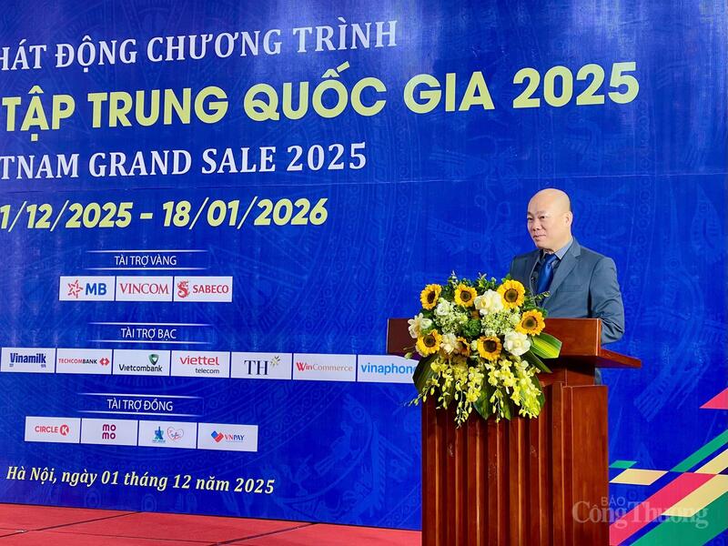 Ông Vũ Bá Phú - Cục trưởng Cục Xúc tiến thương mại (Bộ Công Thương) phát biểu khai mạc. Ảnh: Ngọc Hoa