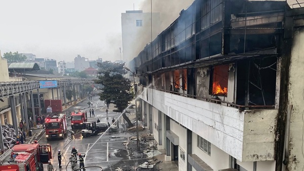 Hiện trường vụ cháy. Ảnh: Thạch Mộc