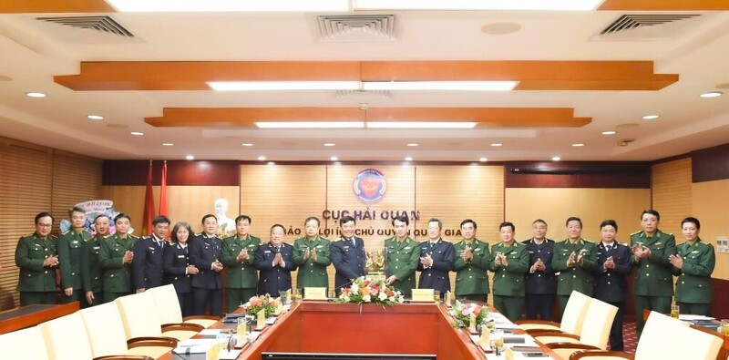 Đại diện các đơn vị thuộc Hải quan và Bộ đội Biên phòng tham dự Hội nghị