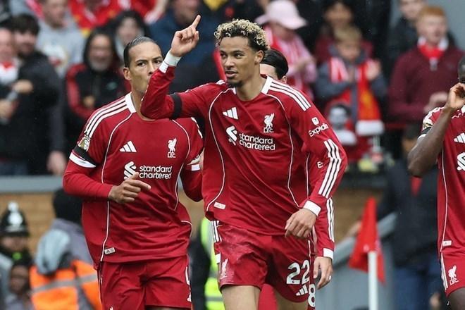 Hugo Ekitike gây ấn tượng mạnh và ngày càng tiến bộ