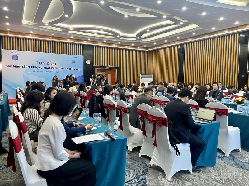 Toàn cảnh tọa đàm “Giải pháp tăng trưởng xuất khẩu cao và bền vững”