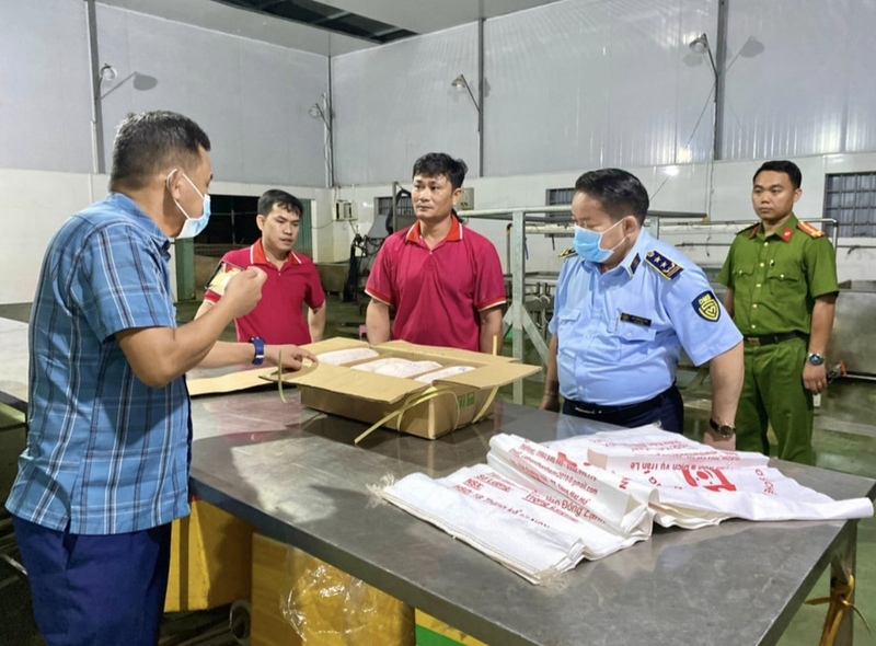 Trong năm 2025, lực lượng quản lý thị trường đã tiến hành kiểm tra với tổng 874 vụ.