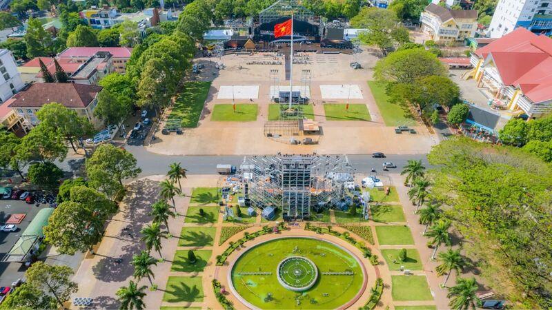 Quảng trường 10/3 phường Buôn Ma Thuột. Ảnh: Sỹ Dũng